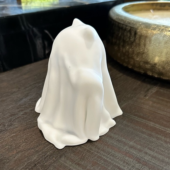 Cute Halloween Horned Ghost, Resin Décor, Gothic Home Decor, Halloween, spooky - Picture 6 of 10